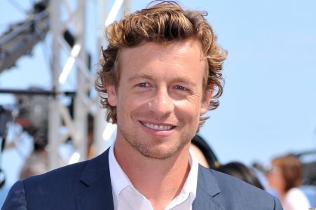 o-SIMON-BAKER-GIVENCHY-facebook.jpg